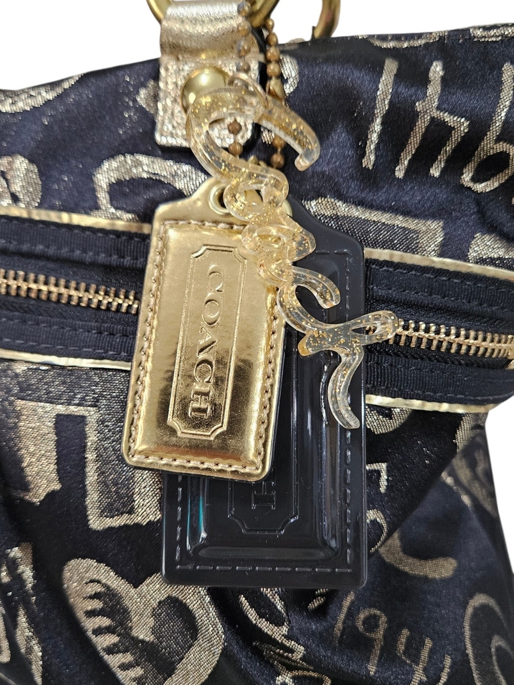 Coach Poppy Graffiti 2010 Black & Gold Storypatch Print Tote with Wristlet - Picture 8 of 16